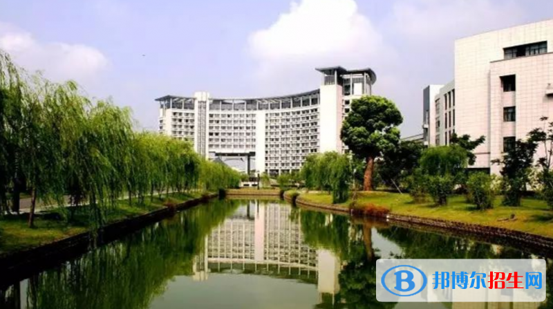 浙江工商大學(xué)杭州商學(xué)院是幾本？是985和211嗎？
