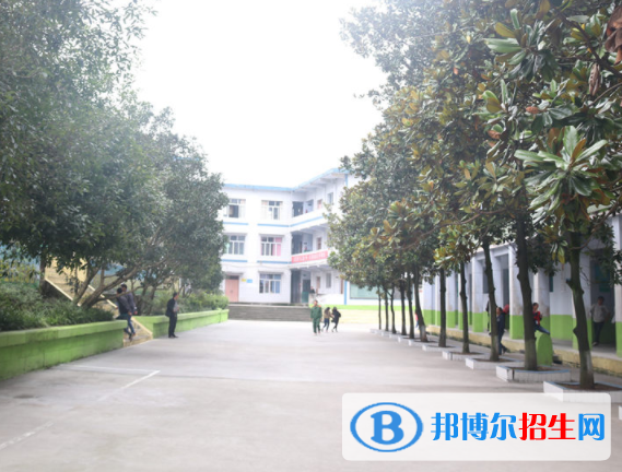 資中電子工程職業(yè)技術學校2023年報名條件、招生要求、招生對象