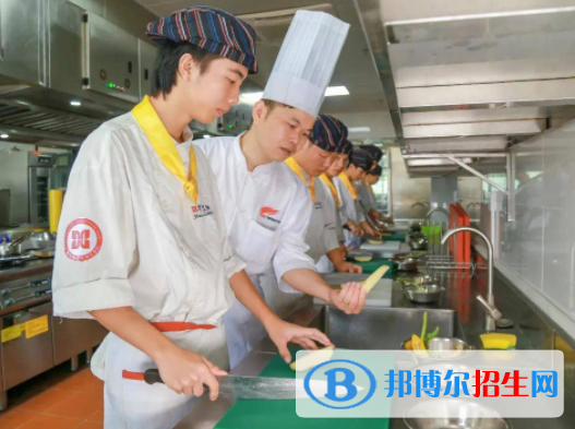 2023年張家港市第二職業(yè)高級中學學費、收費多少