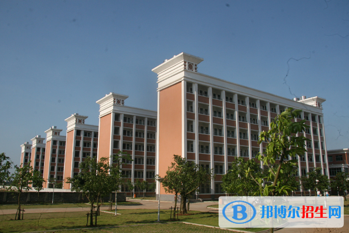 2023年海口市瓊山中學(xué)招生錄取分?jǐn)?shù)線