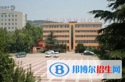 2023年寶雞商貿(mào)交通職業(yè)學(xué)校招生辦聯(lián)系電話(huà)