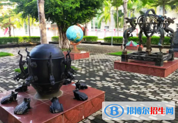 2023年?？谑械诙袑W(xué)招生錄取分?jǐn)?shù)線