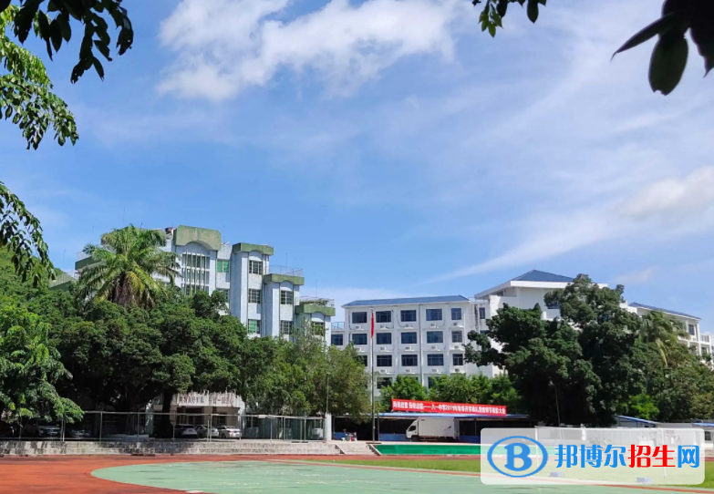 2023三亞市榆林八一中學(xué)多少錢(學(xué)費(fèi)明細(xì))
