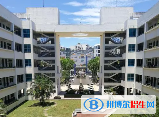 2023南開大學(xué)附中儋州市第一中學(xué)多少錢(學(xué)費(fèi)明細(xì))