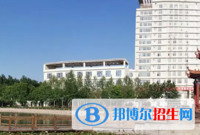 衡水信息工程學(xué)校地址在哪里，哪個地區(qū)，哪個城市?