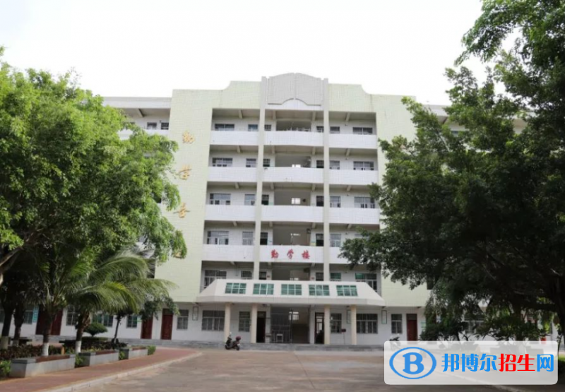 2023臨高縣新盈中學(xué)招生計(jì)劃 招生人數(shù)是多少(附要求、條件、對(duì)象)