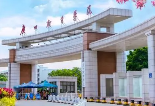 天津師范大學(xué)和廣州軟件學(xué)院怎么選？哪個好？附分?jǐn)?shù)線