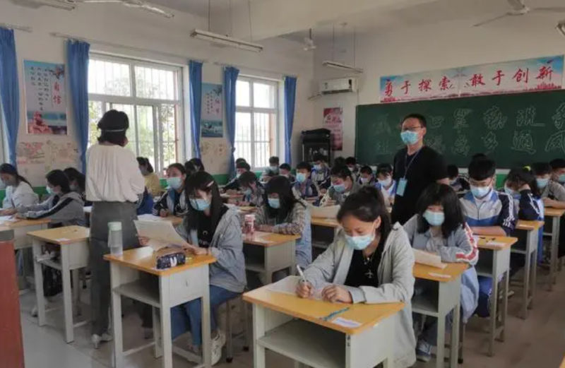 2023年平?jīng)鲋锌汲煽?jī)?cè)谀睦锊樵?中考成績(jī)查詢?nèi)肟诰W(wǎng)站