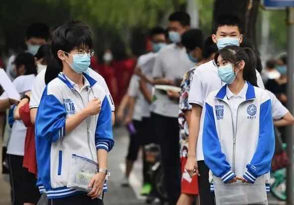 保山中考2023年成績查詢時間(預測)