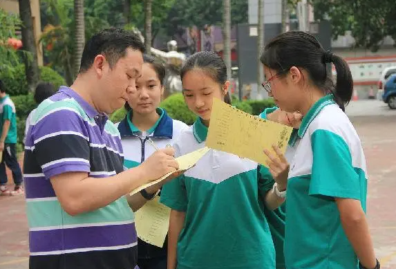 2023年河南省中考成績(jī)?cè)谀睦锊樵?中考成績(jī)查詢?nèi)肟诰W(wǎng)站