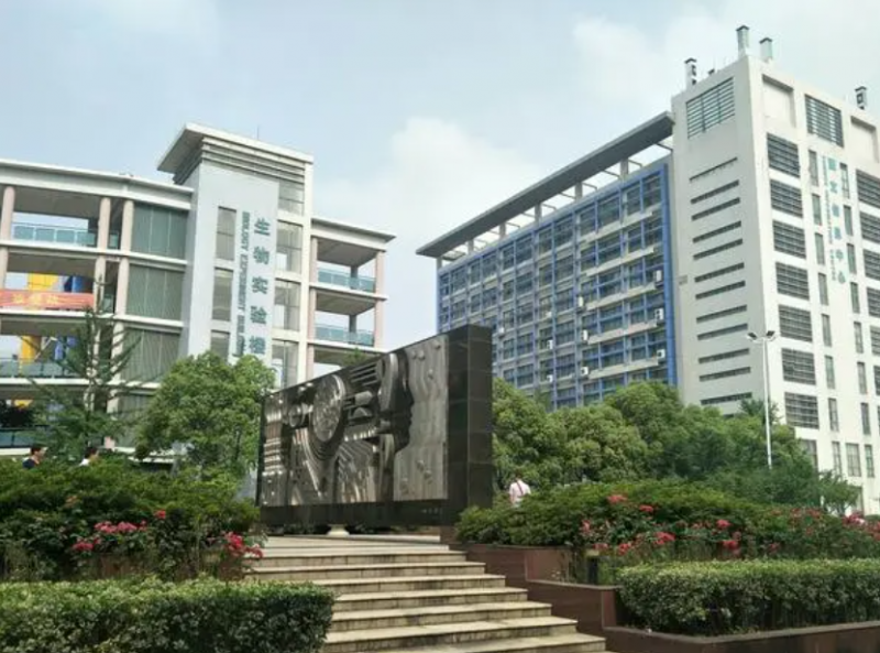 2023江寧高級(jí)中學(xué)多少錢(學(xué)費(fèi)明細(xì))