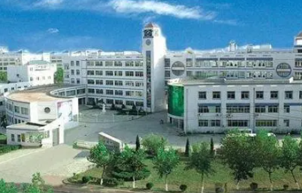 青島市化工職業(yè)中等專業(yè)學(xué)校地址，乘車路線