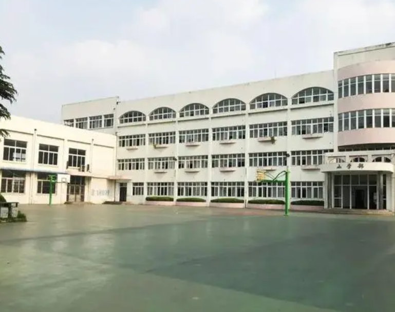 江蘇教育學(xué)院附屬高級(jí)中學(xué)歷年招生分?jǐn)?shù)線一覽表(2023參考)
