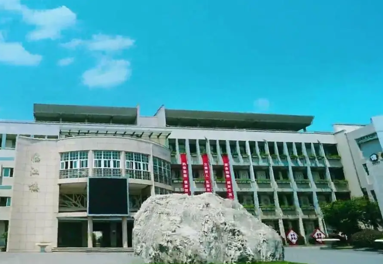 南京市臨江高級中學(xué)怎么樣、好不好