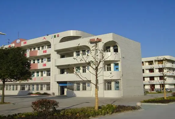 江都市大橋高級(jí)中學(xué)歷年招生分?jǐn)?shù)線一覽表(2023參考)
