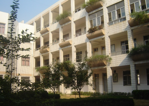 揚(yáng)中市新壩中學(xué)怎么樣、好不好