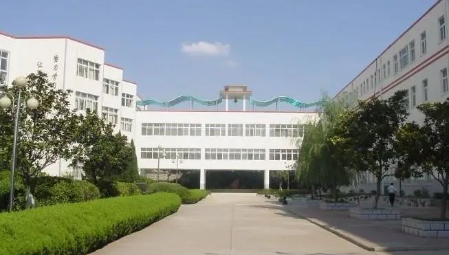 東?？h第二中學歷年招生分數(shù)線一覽表(2023參考)