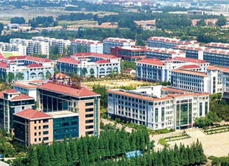 日照市商業(yè)學(xué)校地址，乘車路線