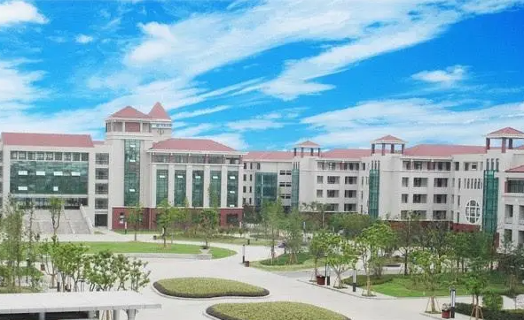 無錫市第六高級中學(xué)地址，乘車路線