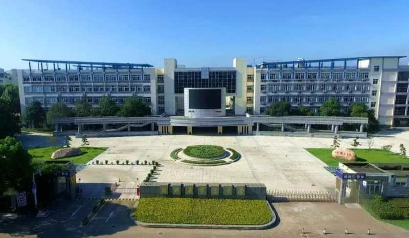 浙江省寧波中學(xué)地址，乘車路線