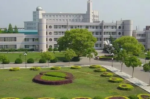 寧波城南中學(xué)地址，乘車路線
