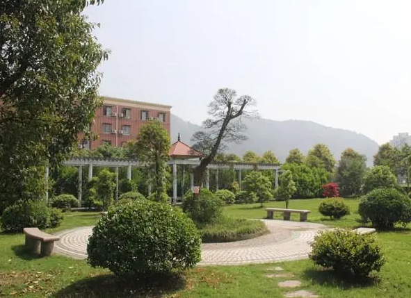溫州市越秀學(xué)校地址，乘車路線