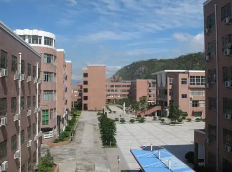 瑞安市第九中學(xué)地址，乘車路線