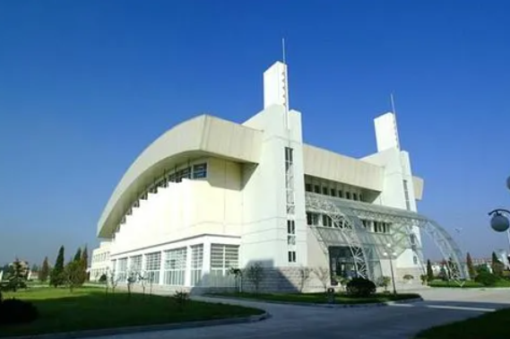 嘉興一中實(shí)驗(yàn)學(xué)校地址，乘車路線