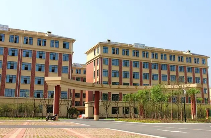 浙江省東陽市第二高級(jí)中學(xué)地址，乘車路線