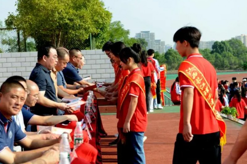 江西長(zhǎng)江科技中等專業(yè)學(xué)校招生簡(jiǎn)章2024年