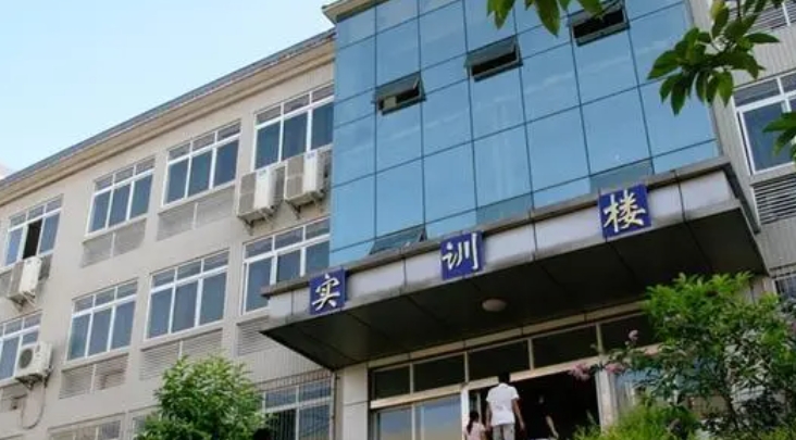 2024重慶財經(jīng)職業(yè)學院重點特色專業(yè)匯總表