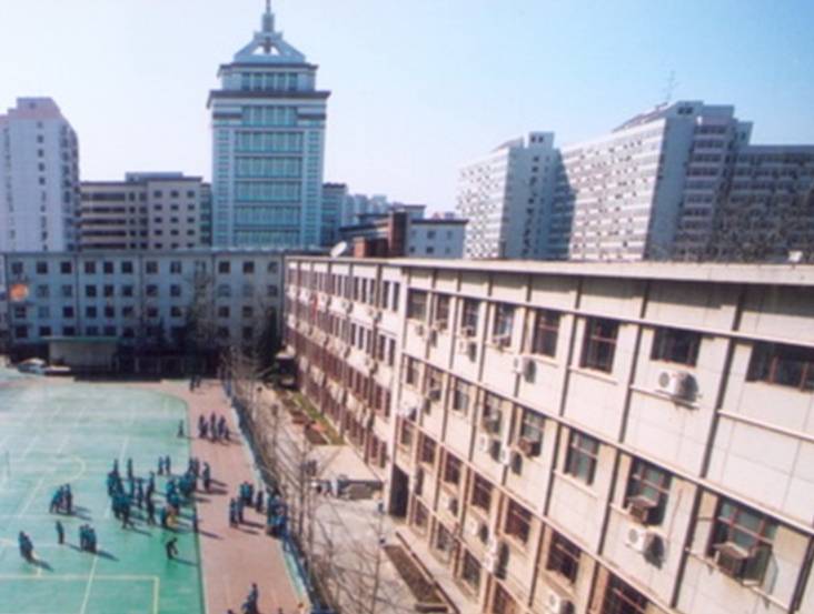 北京市鐵路第二中學(xué)地址，乘車路線