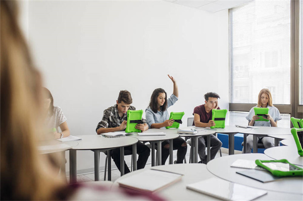 遼寧石油化工大學(xué)VS西安信息職業(yè)大學(xué)哪個(gè)實(shí)力更強(qiáng)？