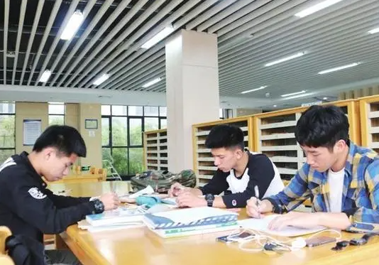 休閑體育專業(yè)可以當(dāng)體育老師嗎？就業(yè)方向及就業(yè)前景怎么樣？
