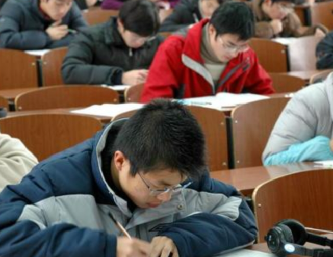 2024云南高考提前批可以報(bào)幾個(gè)志愿？提前批志愿填報(bào)要注意什么