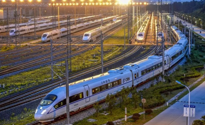 江蘇2024年鐵路學(xué)校中專升大?？际裁? width=