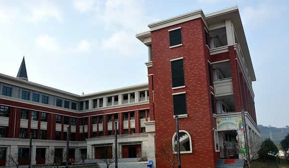 2024重慶市楓葉國際學(xué)校招生計劃 招生人數(shù)是多少(附要求、條件、對象)