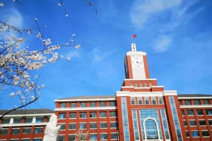 2024石家莊市第十五中學(xué)多少錢(學(xué)費明細)