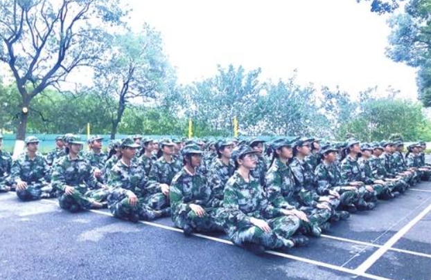 湖南2024年讀鐵路學(xué)?？梢钥即髮W(xué)嗎