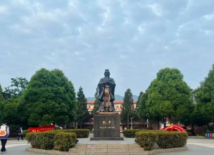 2024石家莊市礦區(qū)中學(xué)招生計(jì)劃 招生人數(shù)是多少(附要求、條件、對(duì)象)