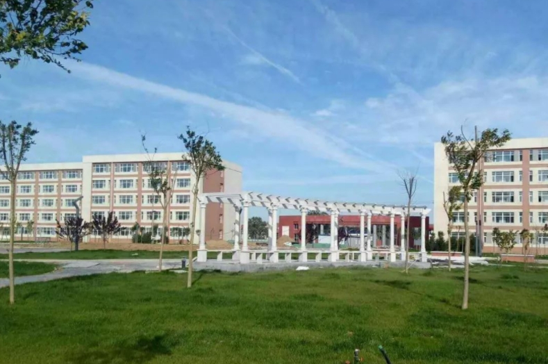 河北無極中學(xué)地址，乘車路線