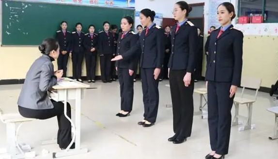 廣東2024年鐵路學校什么專業(yè)適合女生