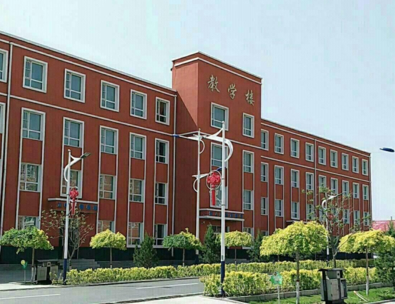 青龍滿族自治縣滿族中學(xué)怎么樣、好不好