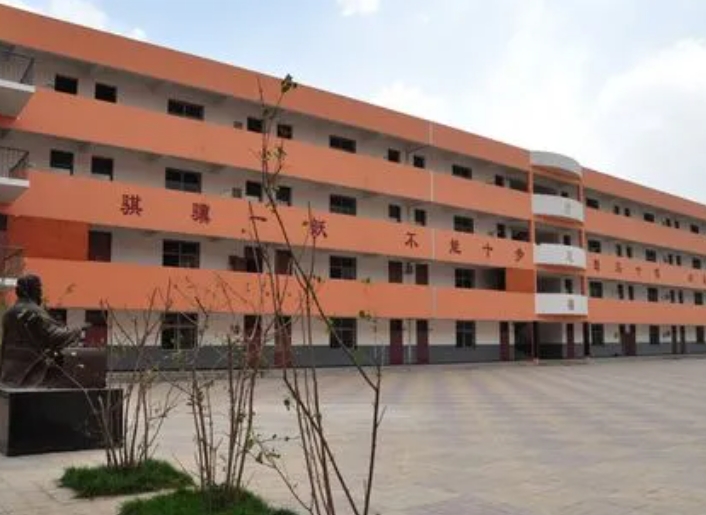 2024邯鄲市荀子中學(xué)多少錢(學(xué)費(fèi)明細(xì))