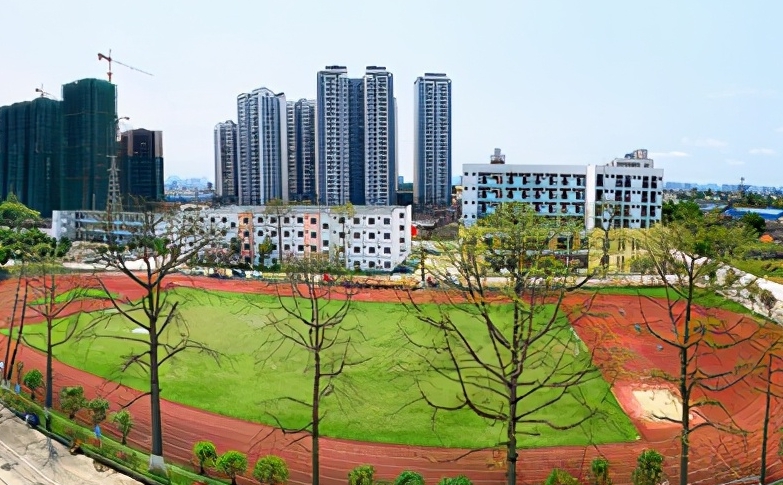 廣西2024年鐵路學校和職高哪個好