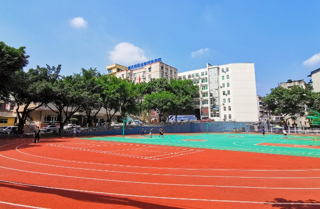 重慶2025年100分能上鐵路學校嗎