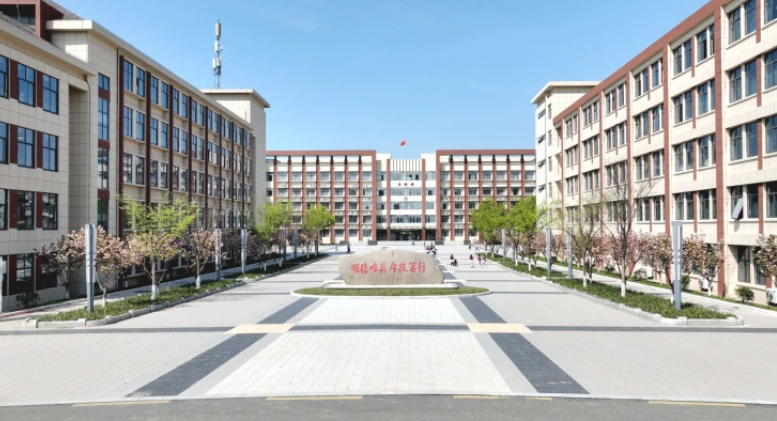 江蘇2025年初中生報什么鐵路學(xué)校好