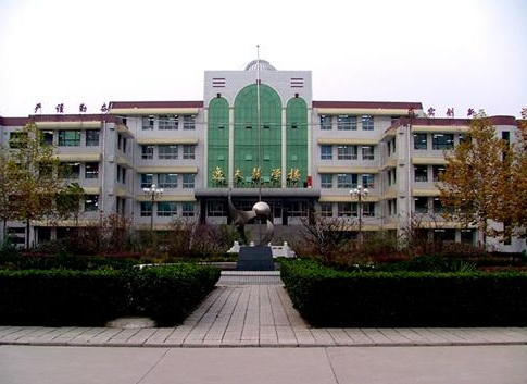 蠡縣育才高級(jí)中學(xué)地址，乘車路線