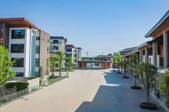 萬匯學校招生簡章2025年