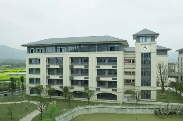 蒲江中學(xué)地址，乘車路線